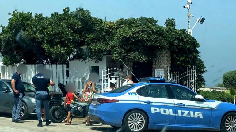 Të shtëna me armë në plazhin e Brindisit, dy të plagosur